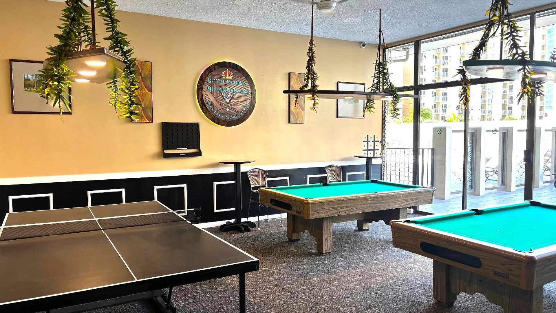 Royal Kuhio 1705 - Spacious Corner Unit With Stunning Mountain Views In The Heart Of Waikiki! Χονολουλού Σπίτι διακοπών